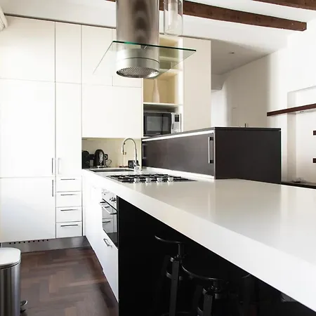 Lägenhet Youhosty - Charming 2-bed Flat With Terrace, Navigli & Duomo
